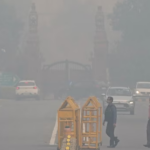 Delhi pollution: प्रदूषण के खतरनाक स्तर के बीच बरसेंगे बादल? जानें दिल्ली के मौसम पर IMD का अपडेट