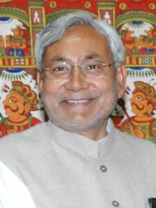 Nitish Kumar switches sides yet again, takes oath as Bihar CM