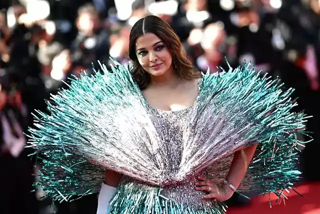 6 Aishwarya Rai Bachchan looks that defined pop culture at the 77th Cannes Film Festival