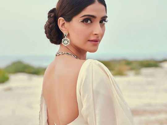 When Sonam Kapoor challenged Ranbir Kapoor; made a deal with her Saawariya co-star (2)