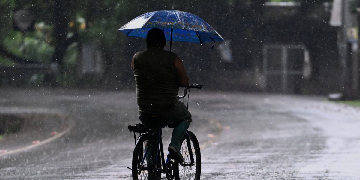 Warning: landslide along Thodupuzha highway and yellow warning in five districts in Kerala due to rains today