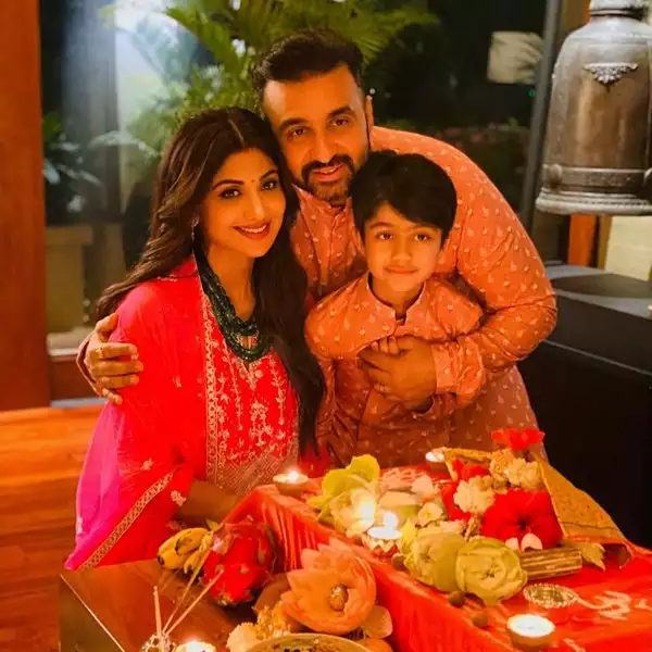 Featured Image: Raj Kundra and Shilpa Shetty celebrating Diwali