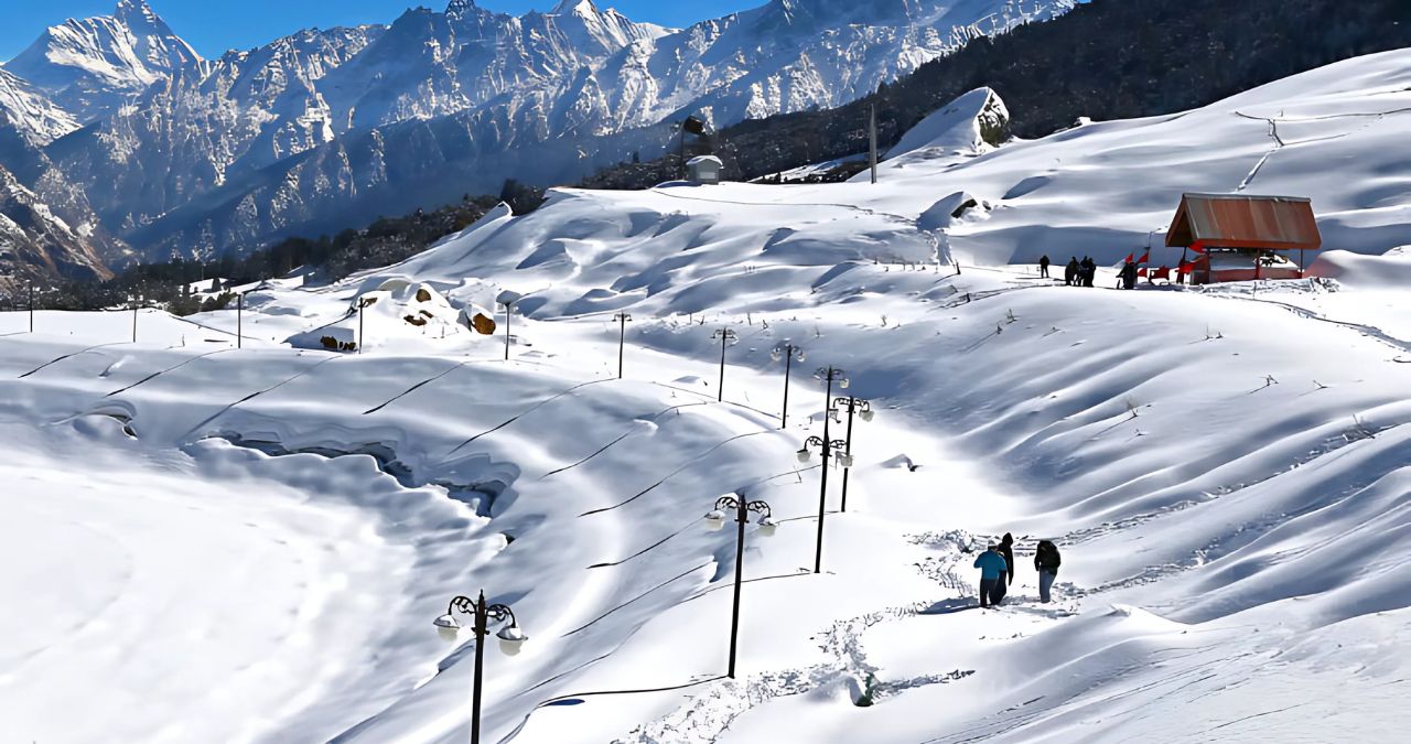 लांबासिंगी के लिए अपनी यात्रा की योजना बनाएं_ बर्फबारी के अपडेट, मौसम गाइड और यात्रा के लिए